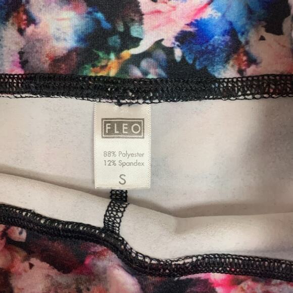 Fleo women's size small shorts lift athletic 3 in gym floral black Lulu athletic - Picture 2 of 7